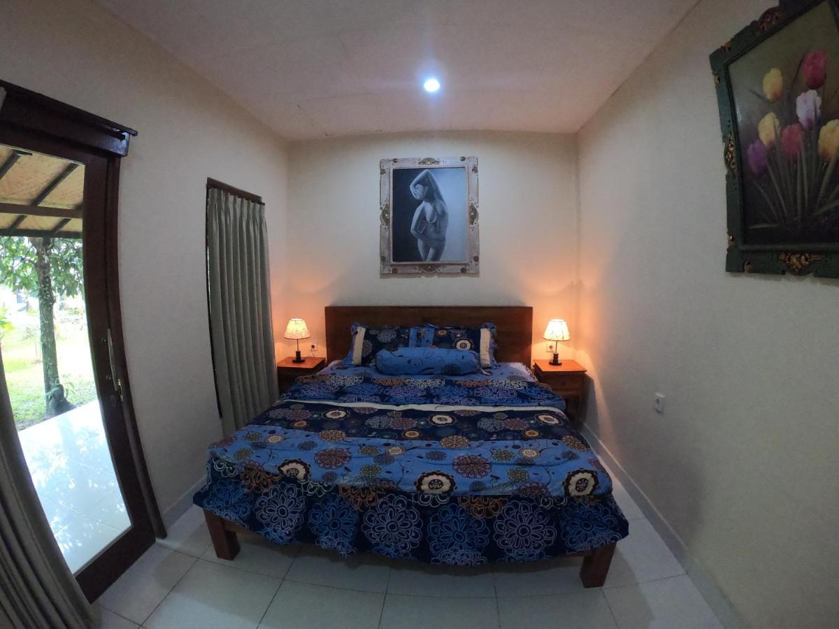 Honey Home Stay Canggu Esterno foto