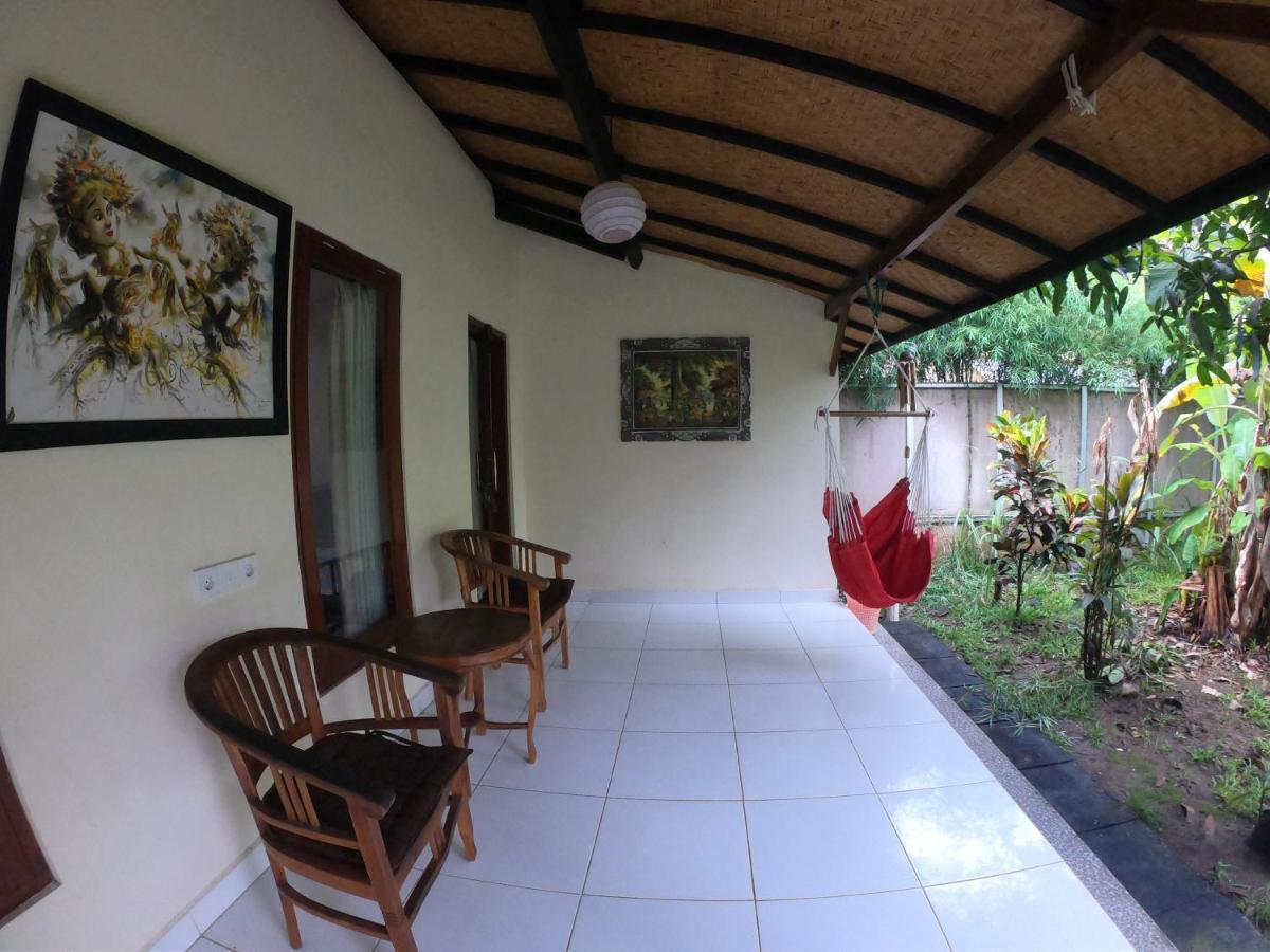 Honey Home Stay Canggu Esterno foto